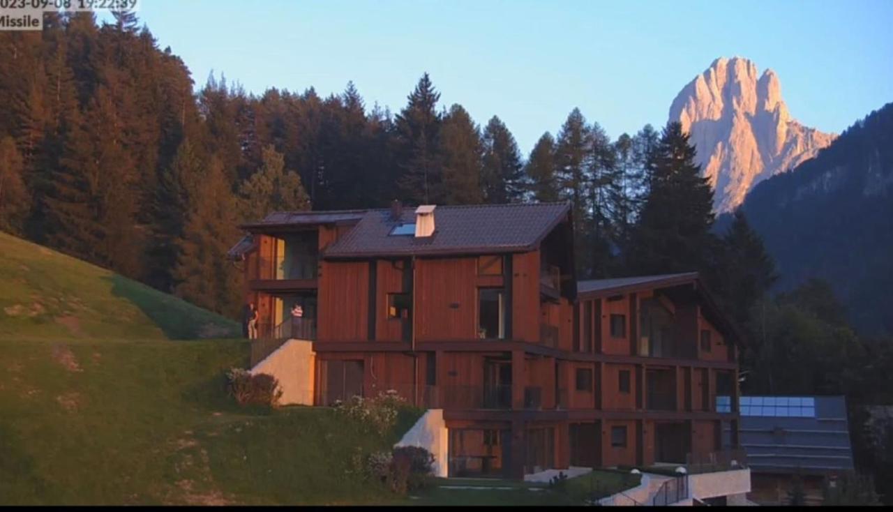 Luxury Chalet P Ορτιζέι Εξωτερικό φωτογραφία